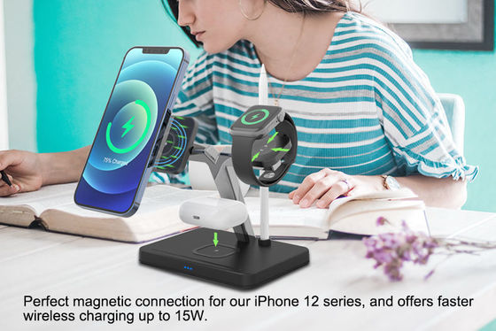 Chargeurs sans fil magnétiques portatifs noirs 4 en 1